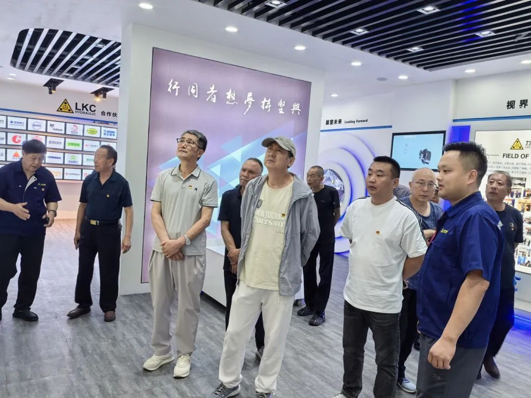 1751417228173413.jpg 舉辦慶祝中國共產黨成立104周年主題黨日活動3.jpg